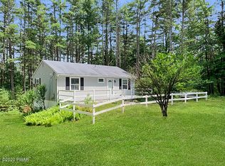 160 Old Shohola Rd, Shohola, PA 18458