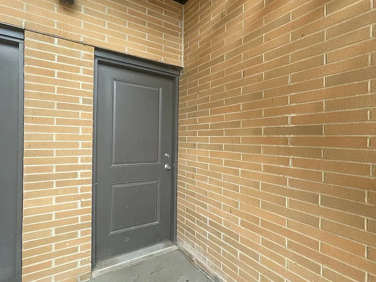 3514 N Sacramento Ave #1S — Photo 30