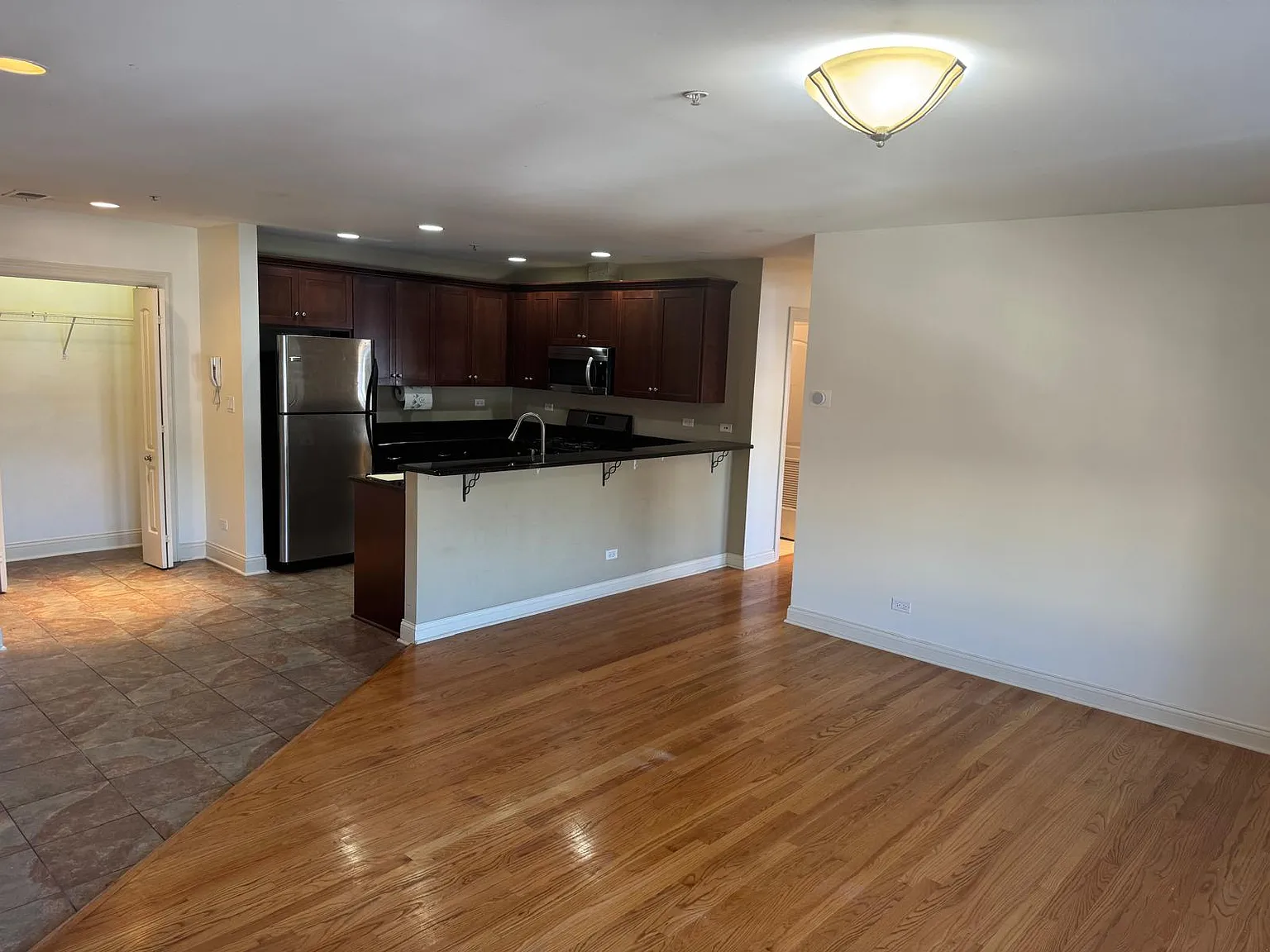 2 bed, $2,200 — Photo 4