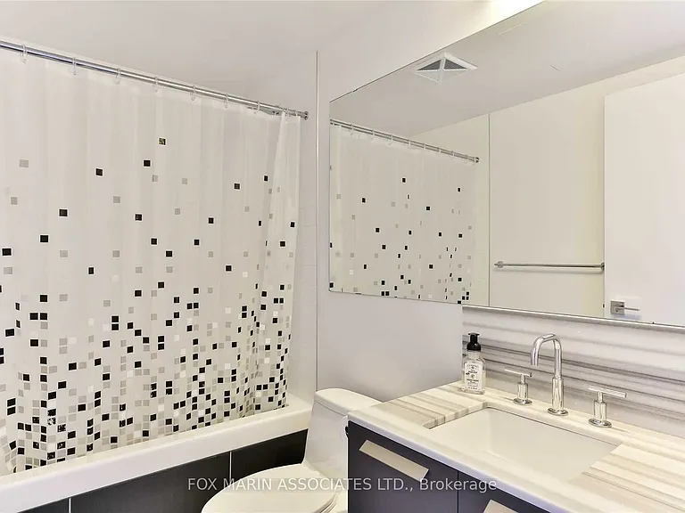 42 Charles St E #2108 — Photo 14