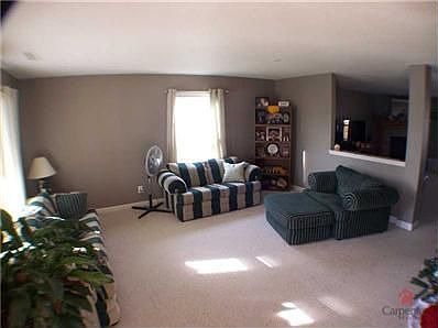 4th image of 10082 Pine Grove Way