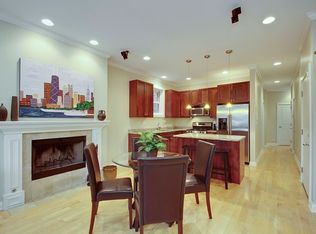 928 N Wolcott Ave #2, Chicago, IL 60622