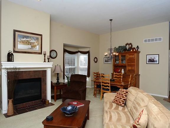 5th image of 6412 W 134th St