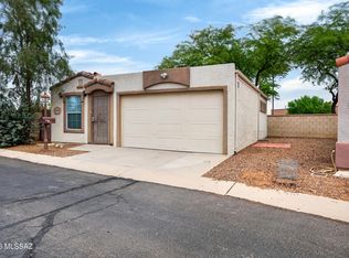 1319 W Vuelta Las Campanas, Sahuarita, AZ 85629