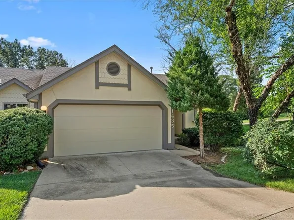 1435 Applegate Ct, Lawrence, KS 66049