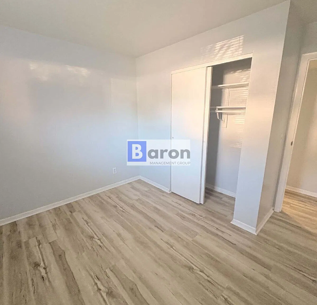 Move In Special Apply And Sign A New Lease Upon Approval And Receive A $200 Gift Card At Move In. — Photo 1