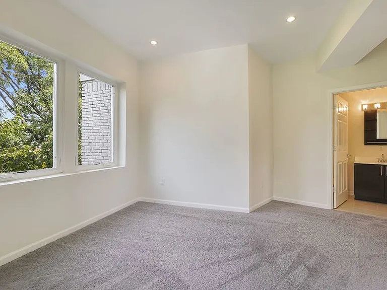 329 Rhode Island Ave NE #404 — Photo 19