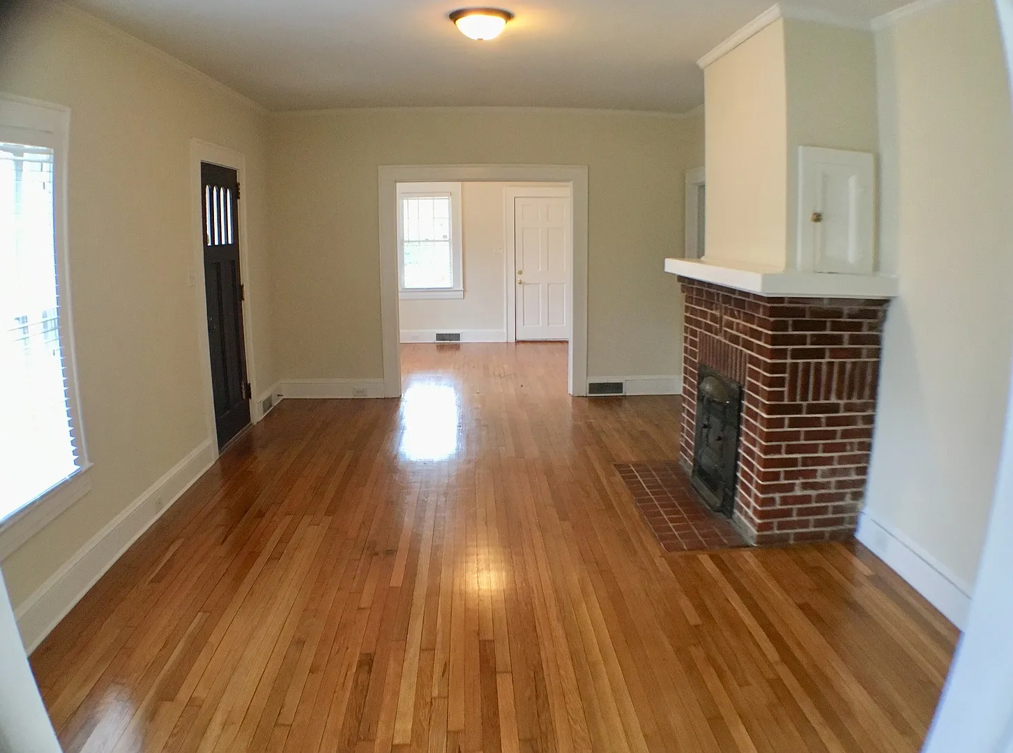 Great 3BR/2BA brick home, walking distance to WFU! — Photo 3