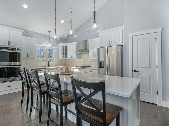 5th image of 16178 Cobblestone Square Dr