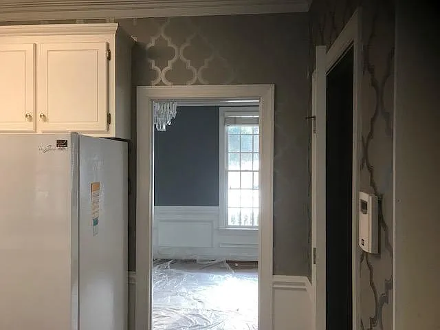 Kitchen to Dinning Room