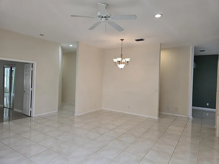 6179 Bear Creek Ct — Photo 11