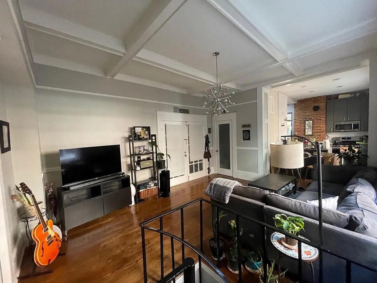 Building Photo - 317 4th St NE #B
