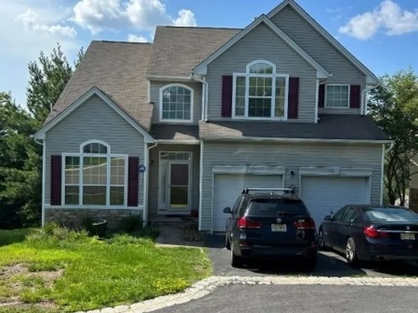233 Winding Hill Dr, Mount Olive Twp., NJ 07840
