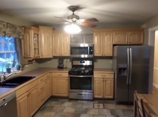 1735 N Newport Rd, Hoffman Estates, IL 60169