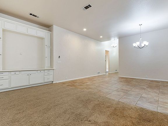 5th image of 2804 Thorncreek Ln