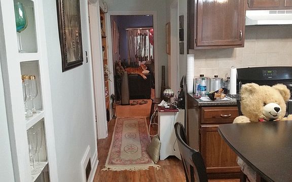 5th image of 214 S 21st Ave
