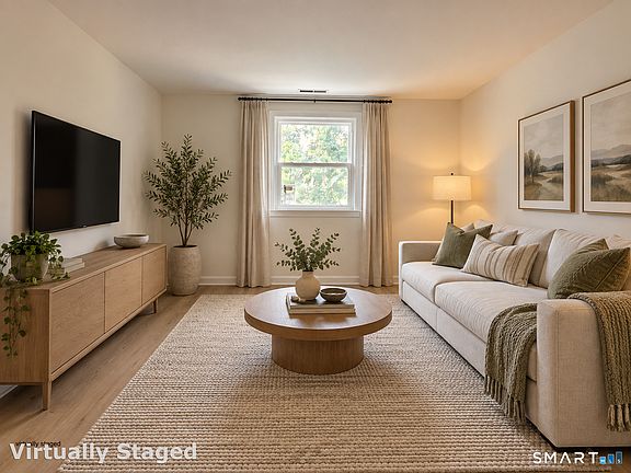 4th image of 19 1st St #3