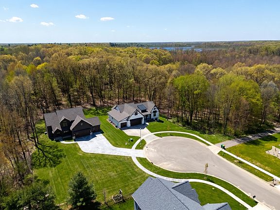 2nd image of 9891 Windflower Ln