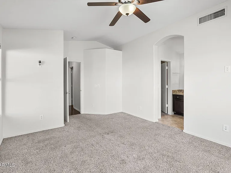 1638 E Barbarita Ave — Photo 16