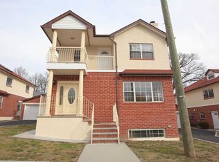 223-15 Mia Dr, Flushing, NY 11361