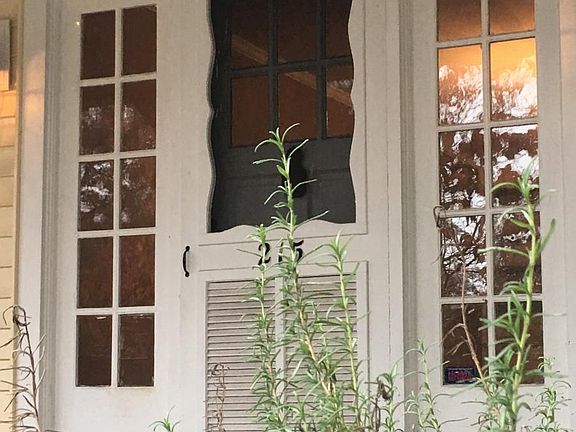2nd image of 209 W Mountainview Ave