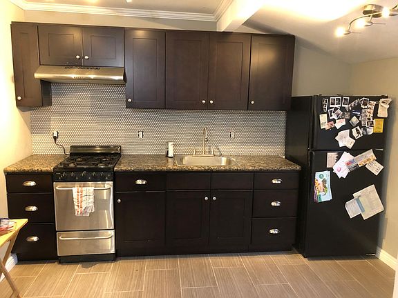 3rd image of 1539 N Avenue 55