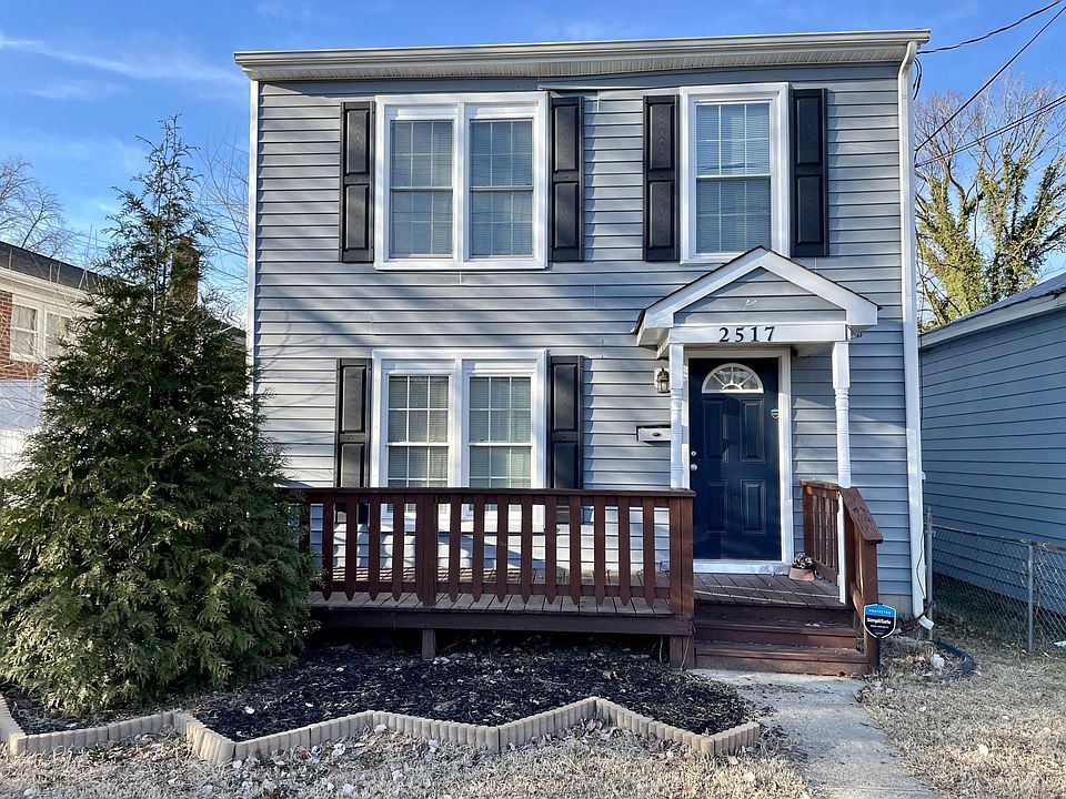 1st image of 2517 Bainbridge St