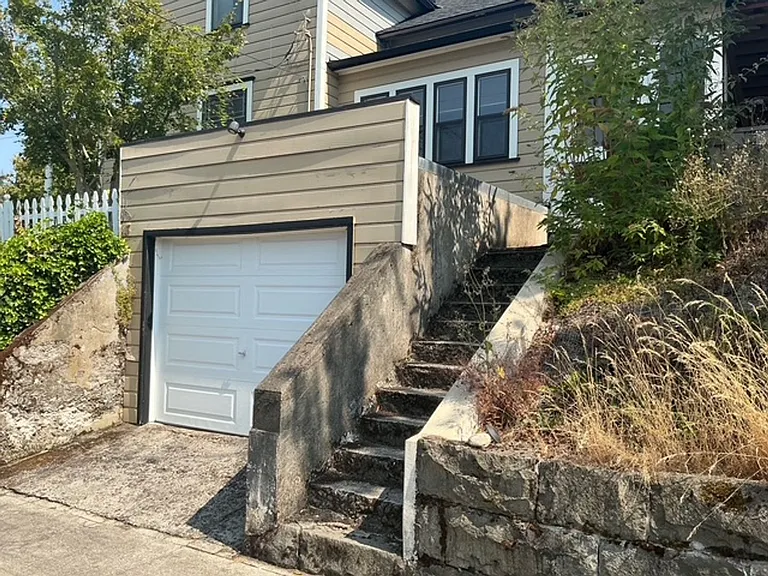 802 5th St — Photo 33