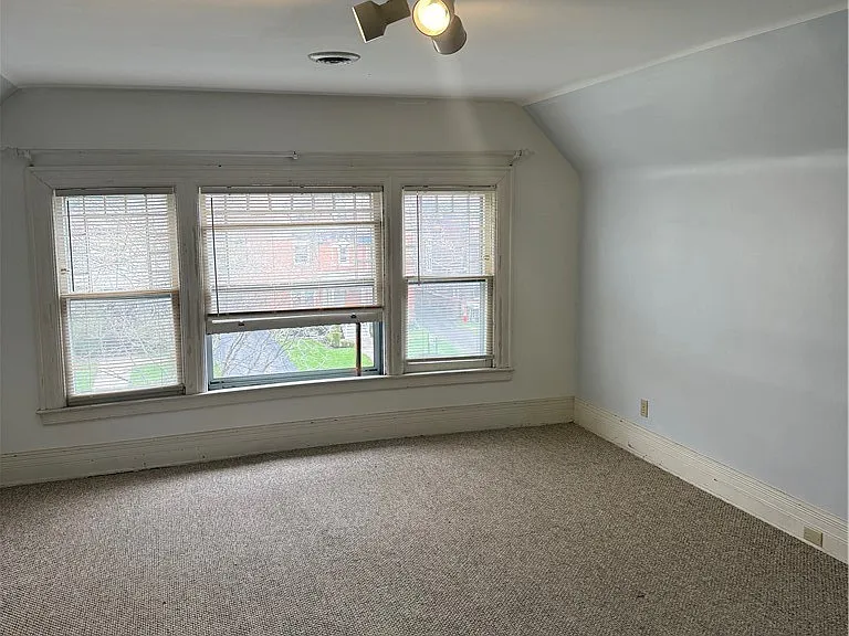 344 Elmwood Ave #3 — Photo 2