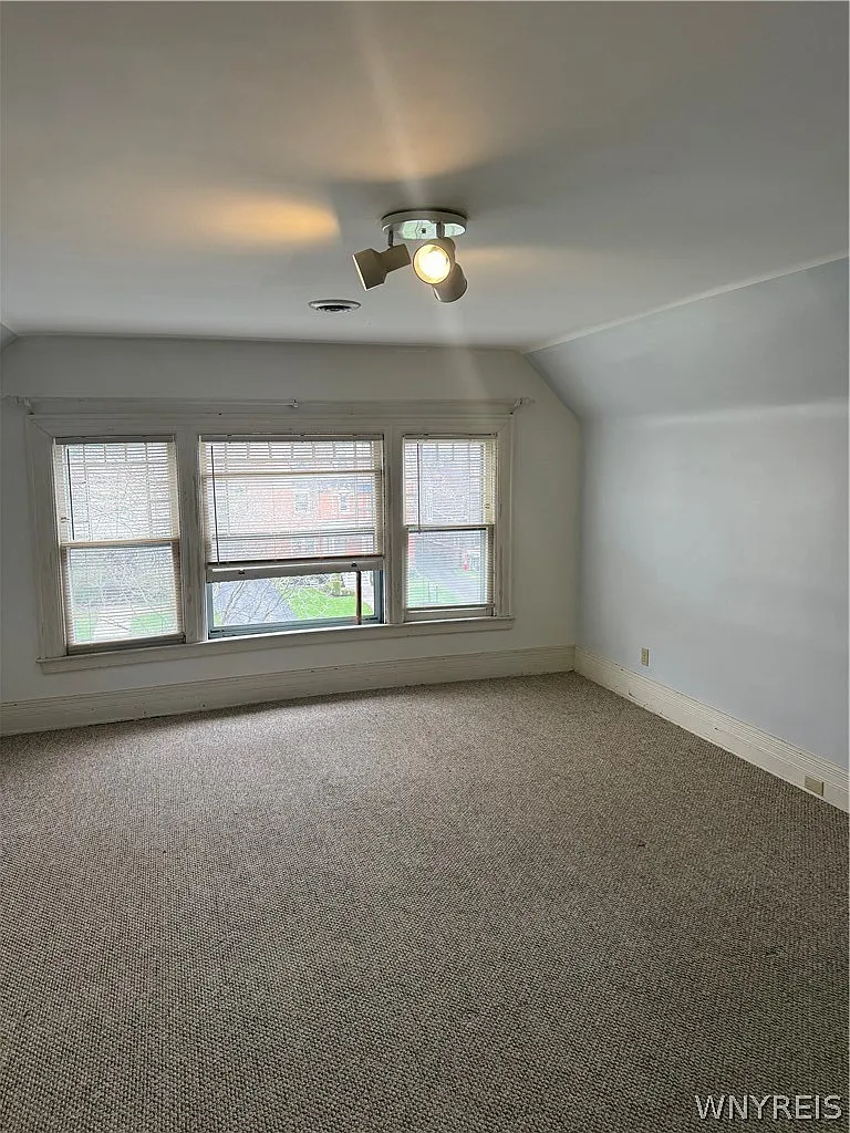 Building Photo - 344 Elmwood Ave #3