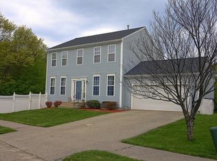 18 Jasmine Dr, Worcester, MA 01605
