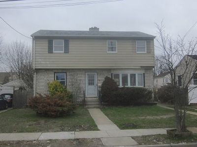 48 Overton St, Freeport, NY, 11520