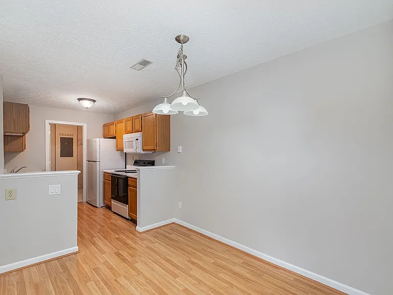 4_Dining and Kitchen