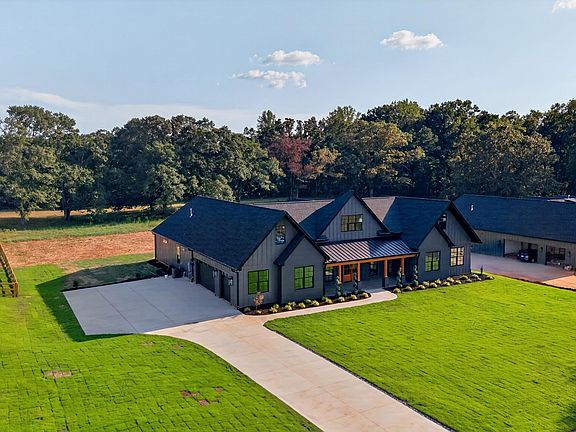 3rd image of 9 Martin Rd