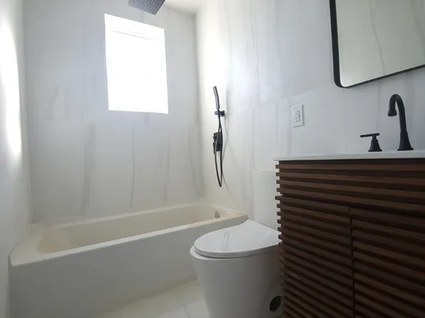 5502 Avenue L image 12 of 20