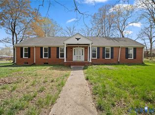 1677 Forest Glenn Cir, Chester, VA 23836