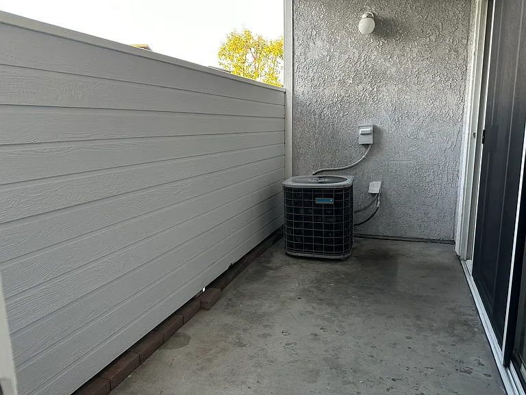 145 W Lincoln Ave #6 — Photo 17