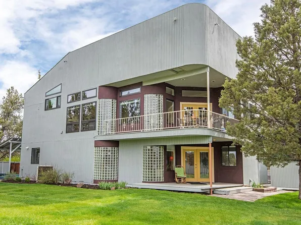 66985 Rock Island Ln, Bend, OR 97703