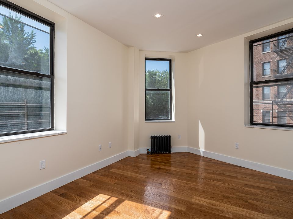 1st image of 941 Washington Ave #620