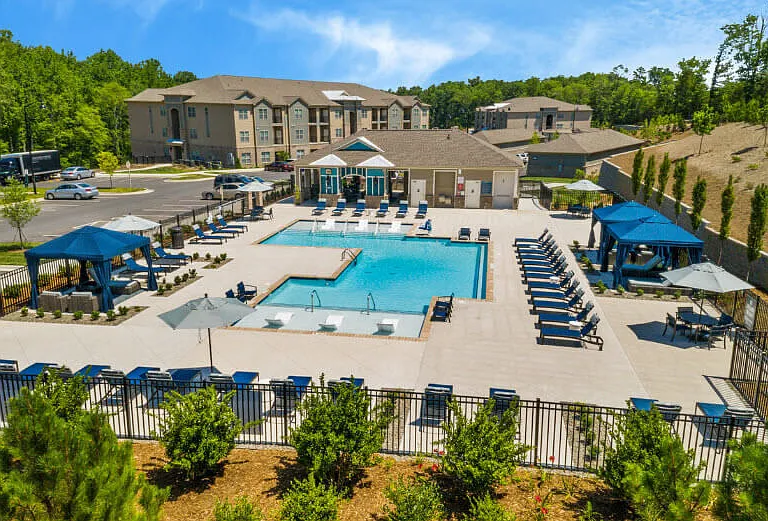 Lodge at Lake Wylie — Photo 1
