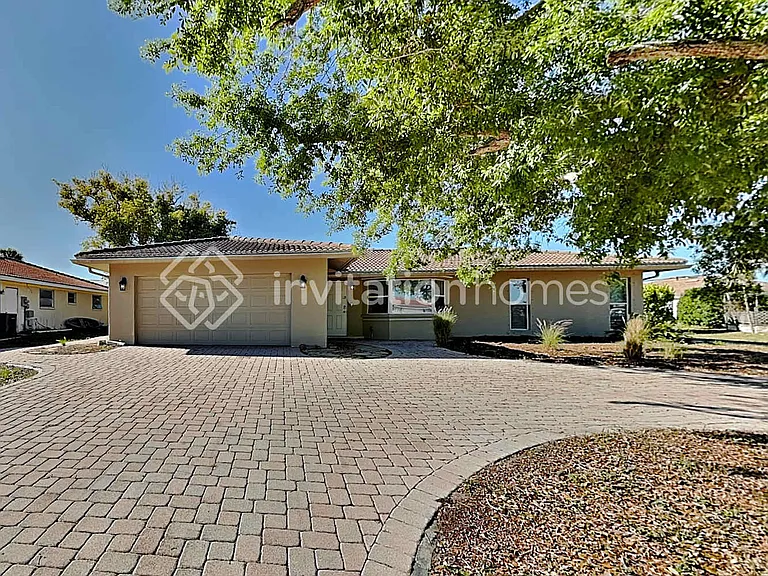 122 Van Dyck Dr — Photo 1