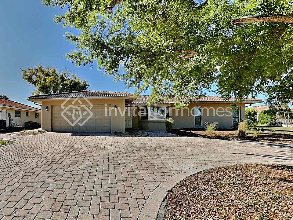1st image of 122 Van Dyck Dr