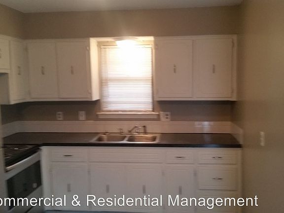 4th image of 1515 McClellan Dr
