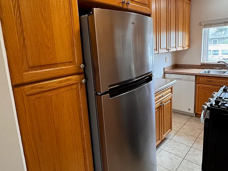1024 Oliver Ave — Photo 15