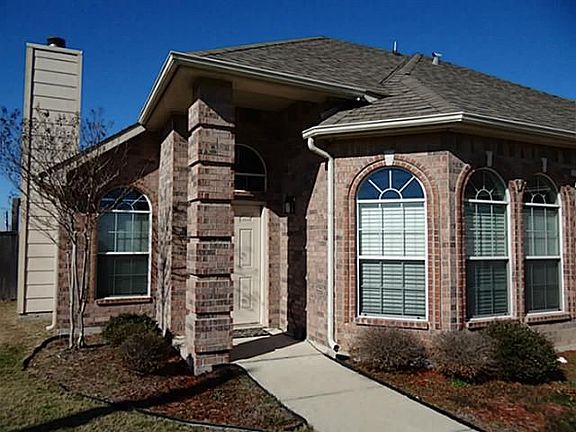 3rd image of 515 Gold Meadow Dr