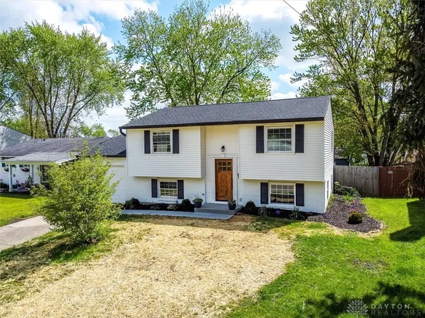 825 Kenmar Dr, Loveland, OH 45140