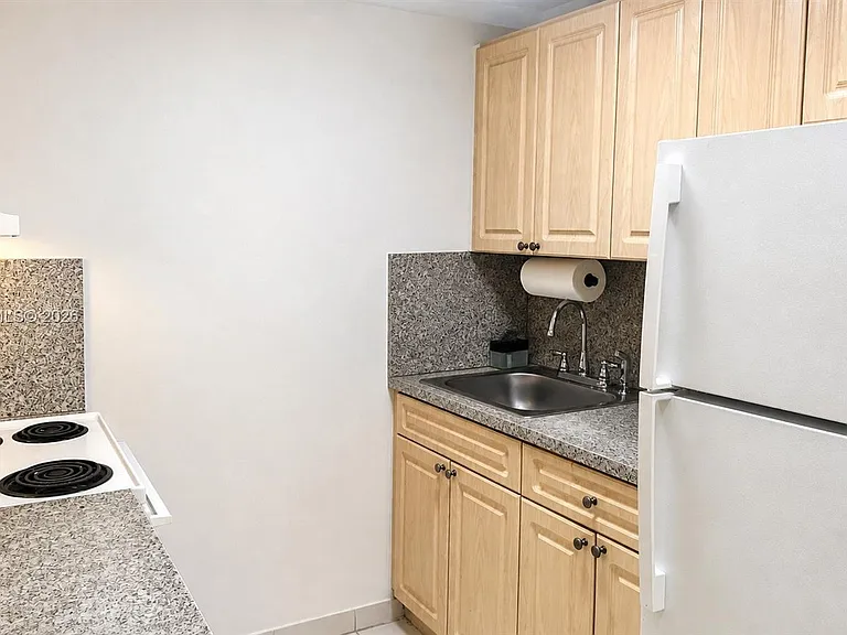 777 SW 9th Ave #207 — Photo 6