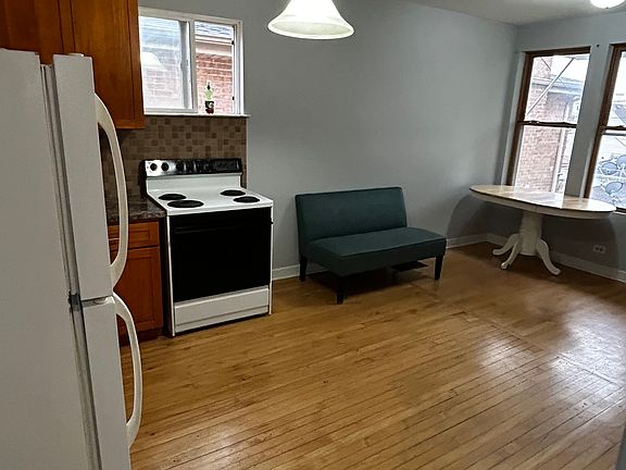 2nd image of 2728 N Mulligan Ave Unit 2