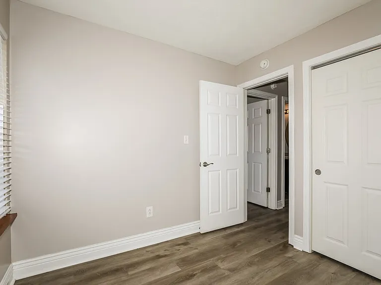 10207 Carmine Dr — Photo 12