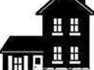 16 Overhill Rd, Shoreham, NY 11786